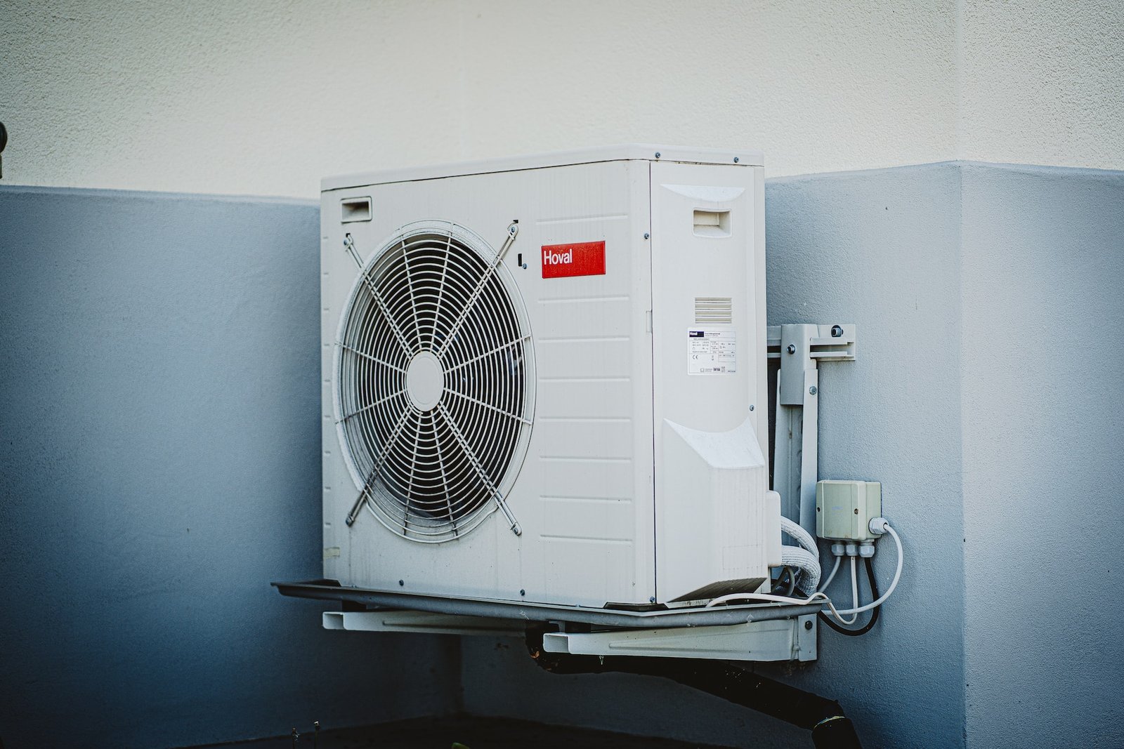 Is Your AC On Its Last Leg? 10 Warning Signs to Watch Out For!